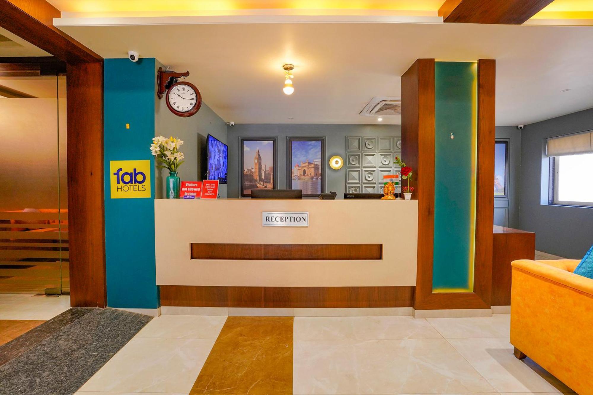 Fabhotel Prime Hangout - Narhe Yerandwane Exteriör bild